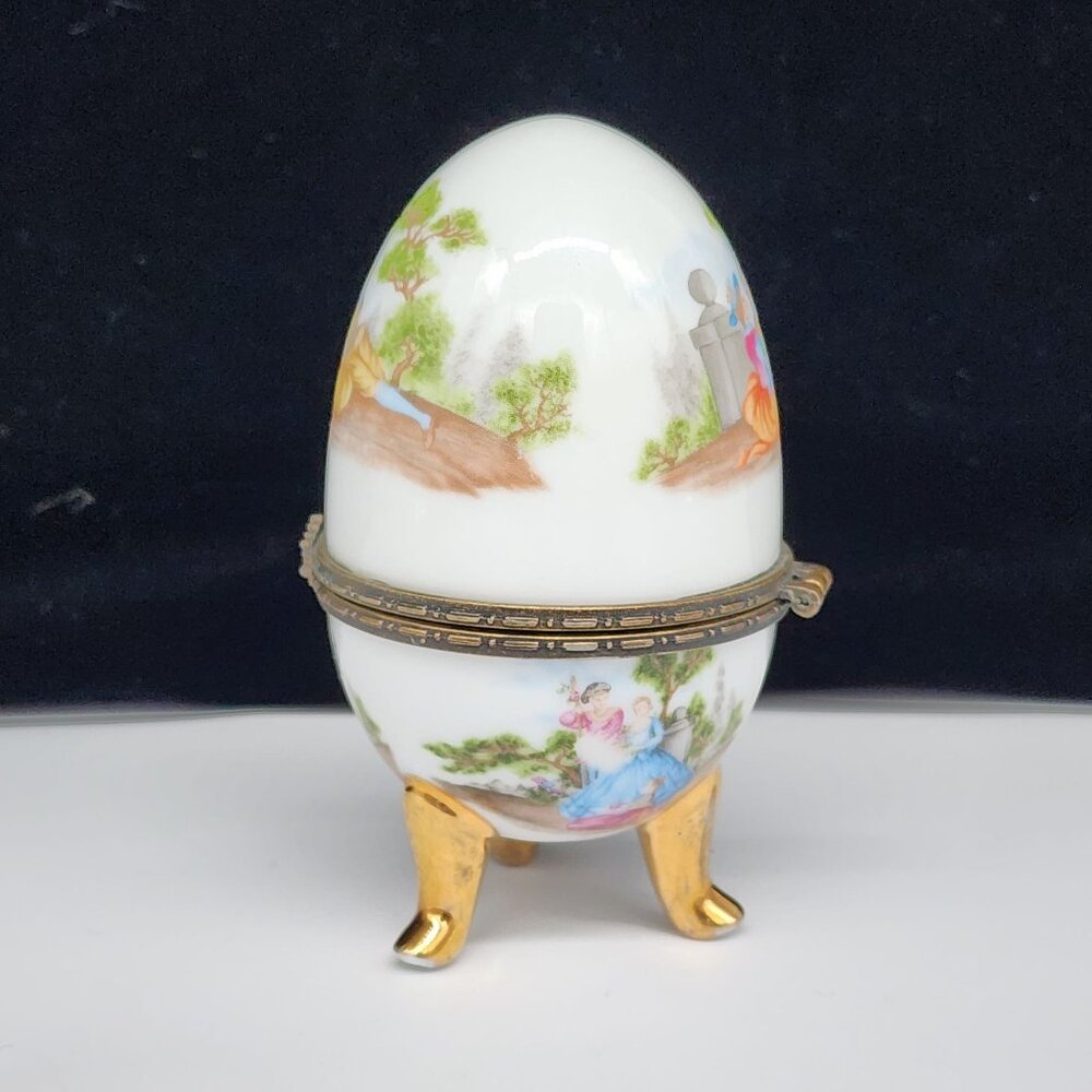 Porcelain Footed Egg Trinket Presentation Box Courting Scene VTG 4" J. Furmani - Picture 4 of 10
